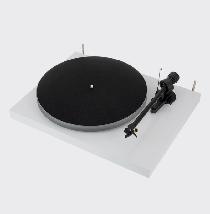 Pro-Ject Debut III Esprit OM10