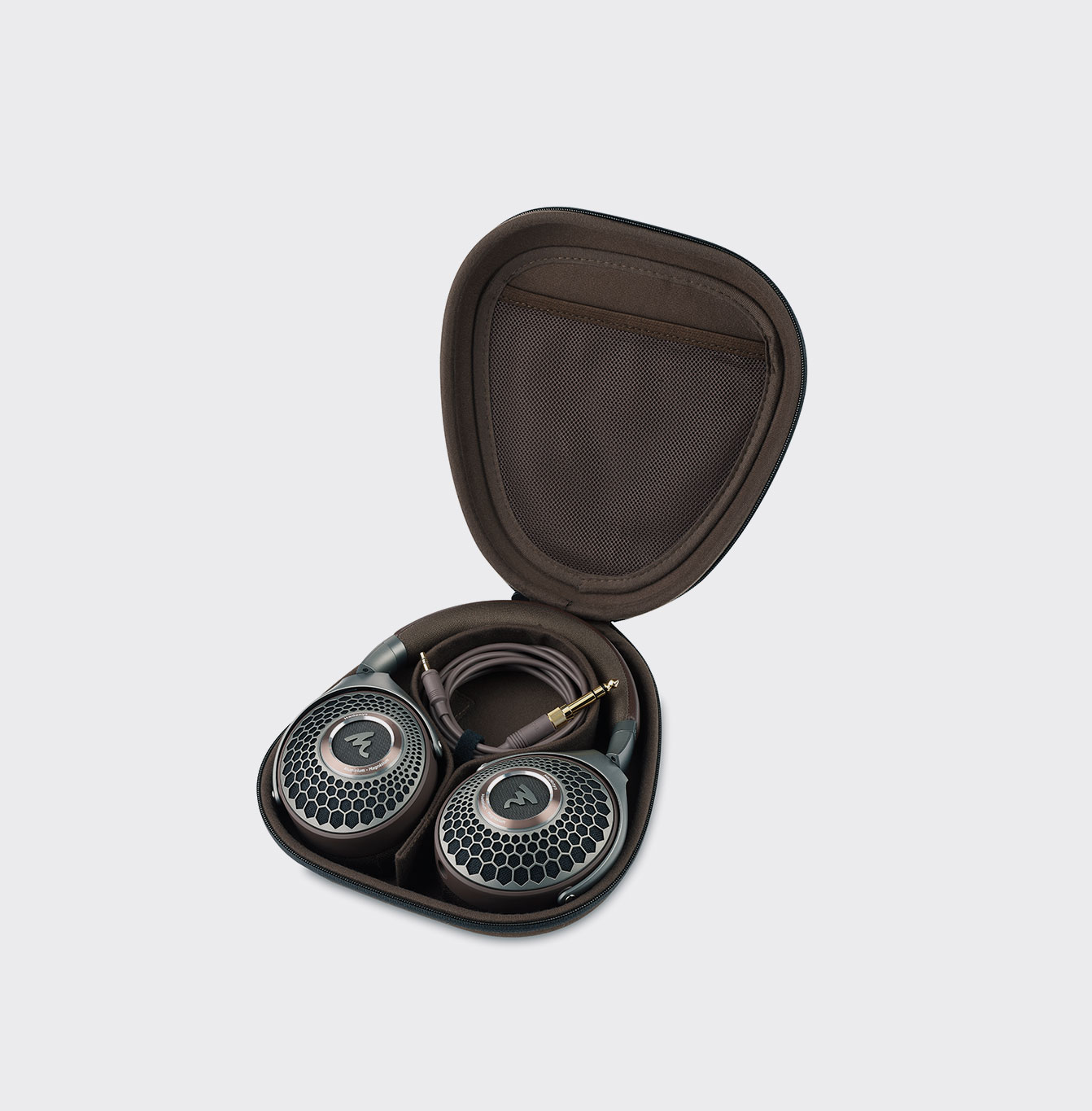 Focal Hadenys