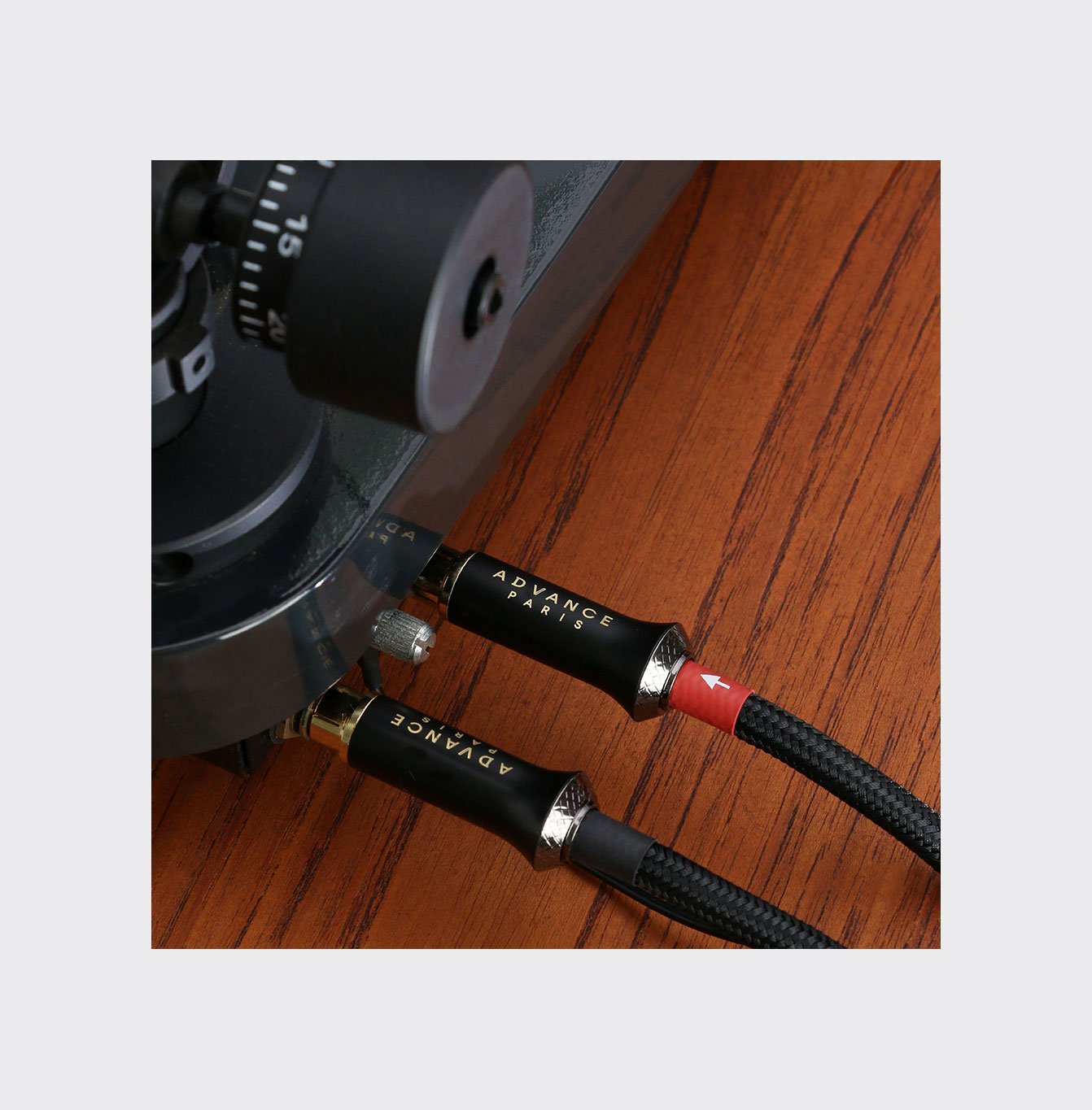 Advance Paris LINK RCA