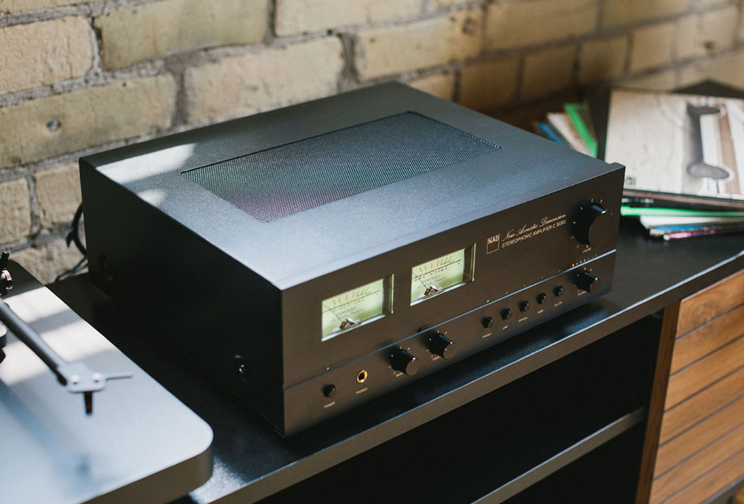NAD C3030S – Streamingversterker met BluOS en uitgebreidere functies