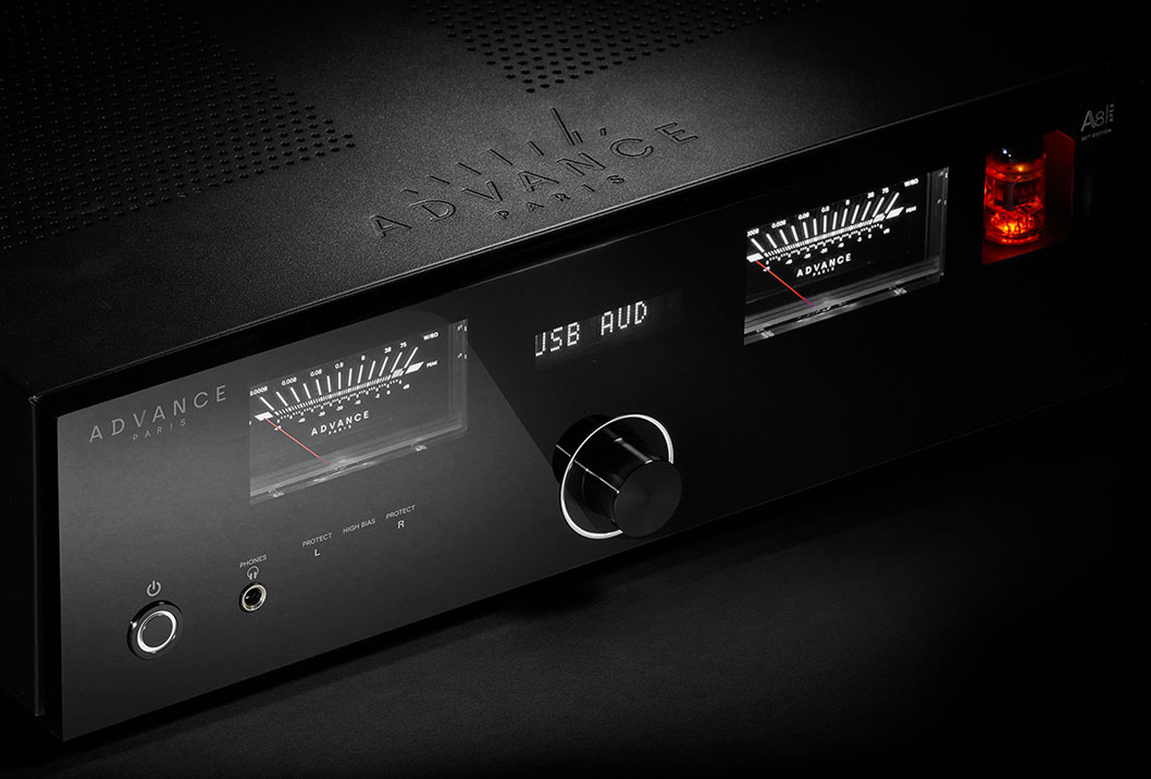 Advance Paris A8 APEX