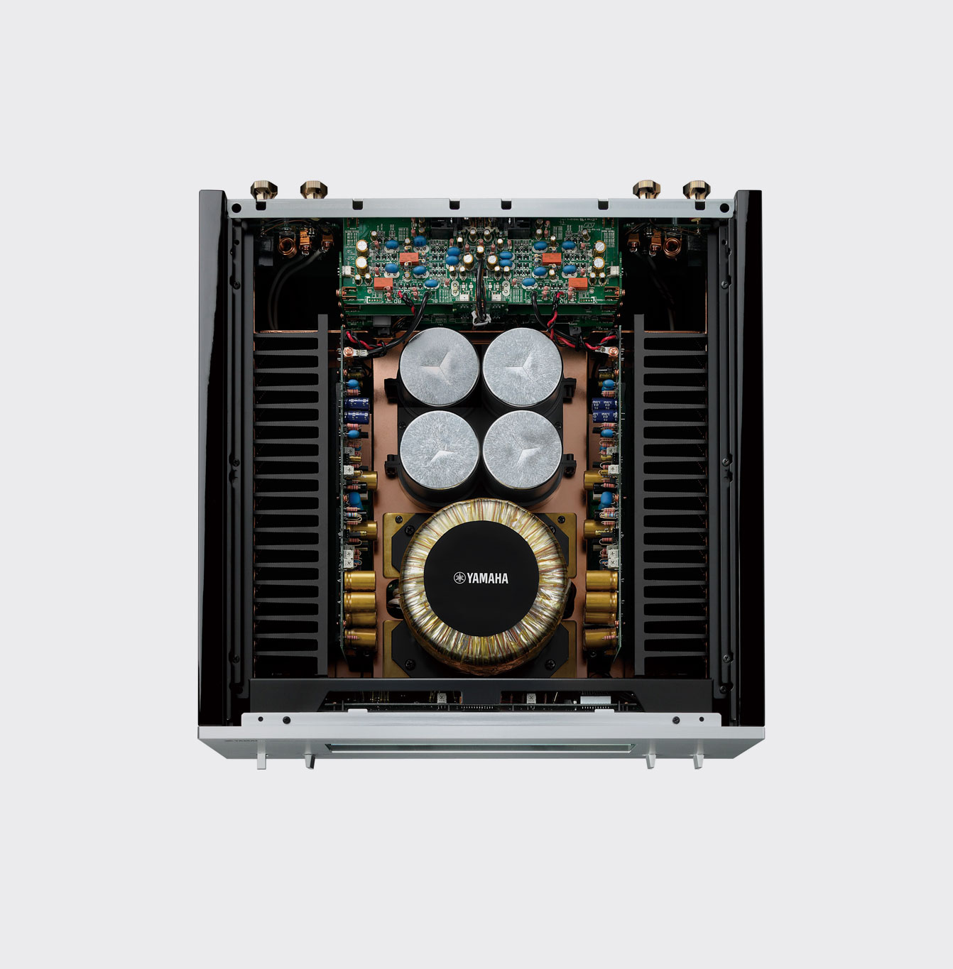 Yamaha M-5000